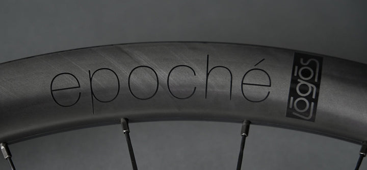 Hooked carbon fiber road and gravel rim